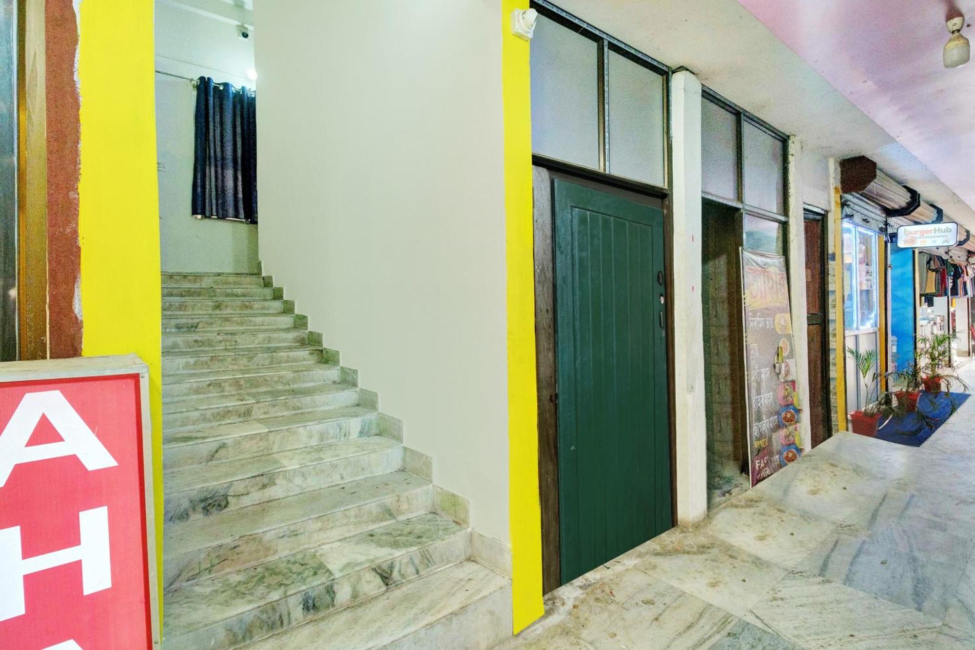 Hotel POP 88970 Royal Regency, Pathsala Dalaigaon Exterior foto